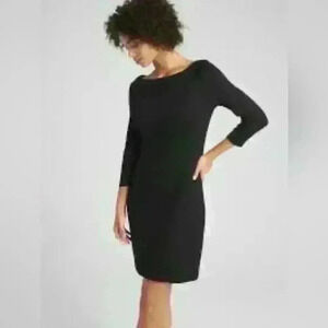 NWT Gap sz XS Black knee-length sheath dress with 3/4 sleeve and bateau neckline